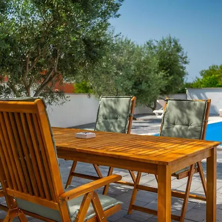 Apartment Fuer 5 Personen Ca 90 Qm In Medulin, Istrien Suedkueste Von Istrien *
